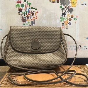 Vintage 1980s Liz Claiborne Crossbody Bag Flap-Closure